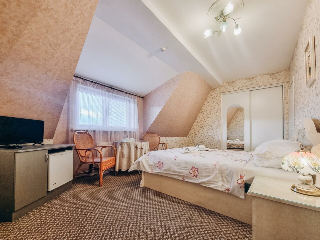 Гостиница Гренч Светлогорск