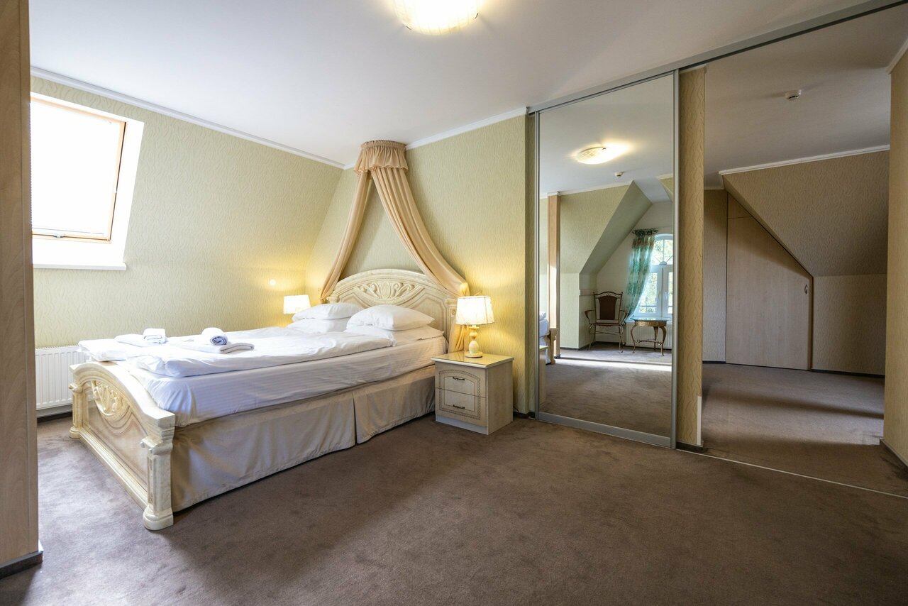 Гостиница Гренч Светлогорск