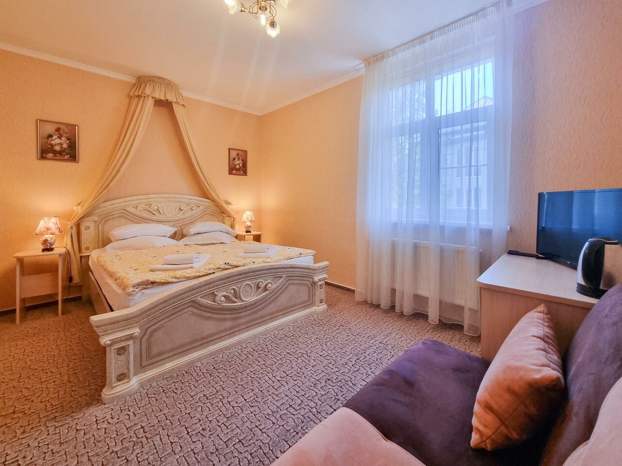 Гостиница Гренч Светлогорск