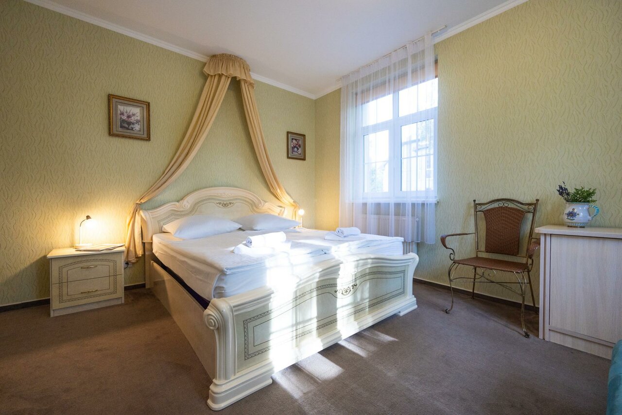 Гостиница Гренч Светлогорск