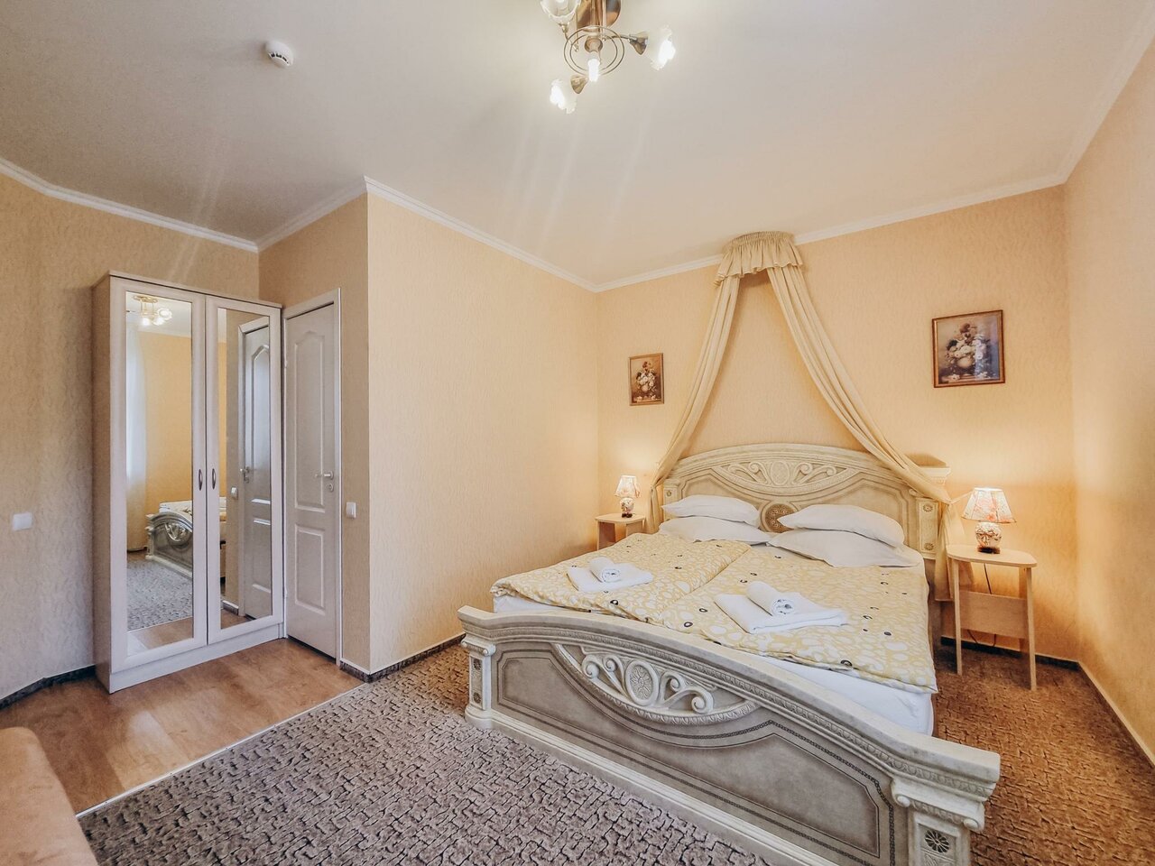 Гостиница Гренч Светлогорск