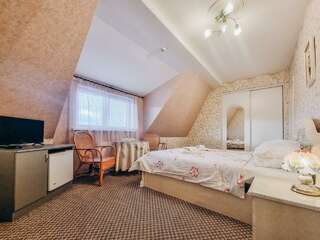 Гостиница Гренч Светлогорск Комната стандарт с 1 двуспальной кроватью-3