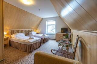 Гостиница Гренч Светлогорск Комната улучшенная с 2 односпальными кроватями и диваном-31