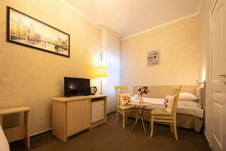 Гостиница Гренч Светлогорск Двухместный номер с 2 отдельными кроватями-8