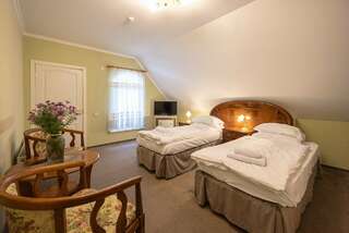 Гостиница Гренч Светлогорск Двухместный номер с 2 отдельными кроватями-1