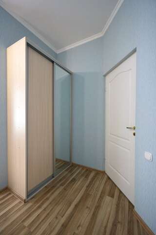 Гостиница Гренч Светлогорск Комната улучшенная с 2 односпальными кроватями и диваном-13