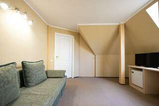 Гостиница Гренч Светлогорск Семейный номер-4