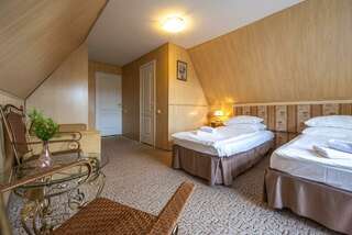 Гостиница Гренч Светлогорск Комната улучшенная с 2 односпальными кроватями и диваном-30